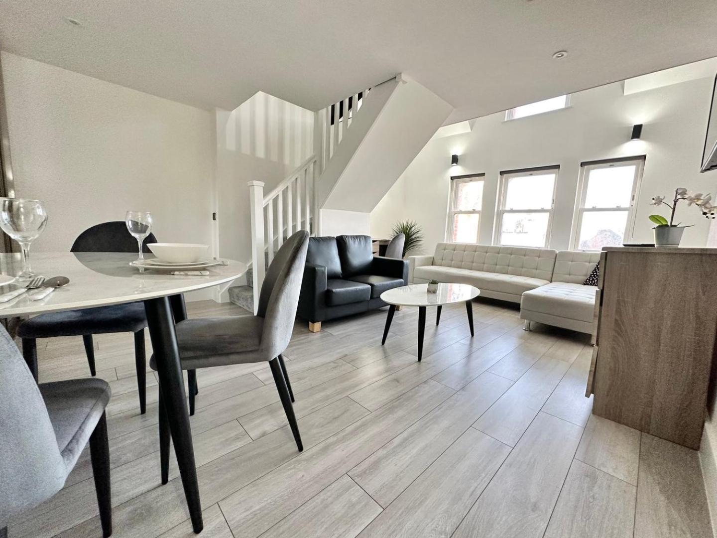 Luxury Duplex City Centre Apartment Leeds  Exteriör bild