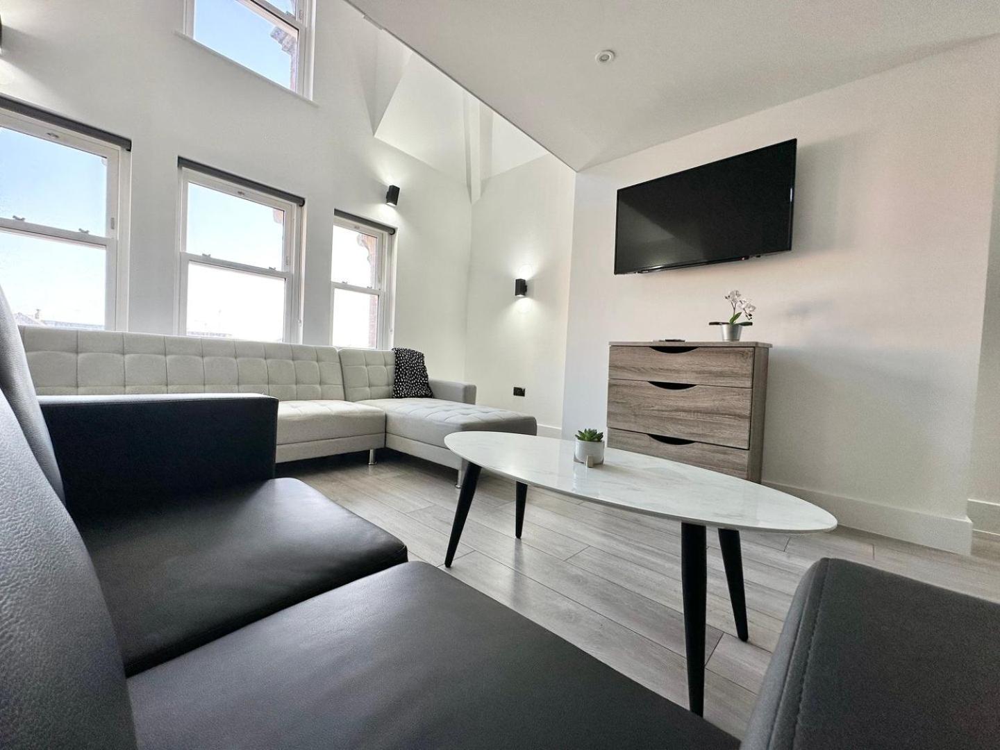 Luxury Duplex City Centre Apartment Leeds  Exteriör bild